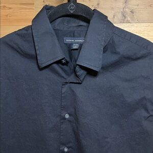 Banana Republic Men's Dark Button-Down Shirt Short Sleeve